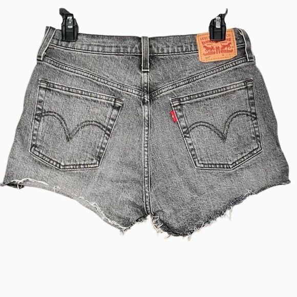 Levi’s 501 Original Fit High Rise Cutoff Shorts in Faded Black Women’s 28 - Picture 5 of 9
